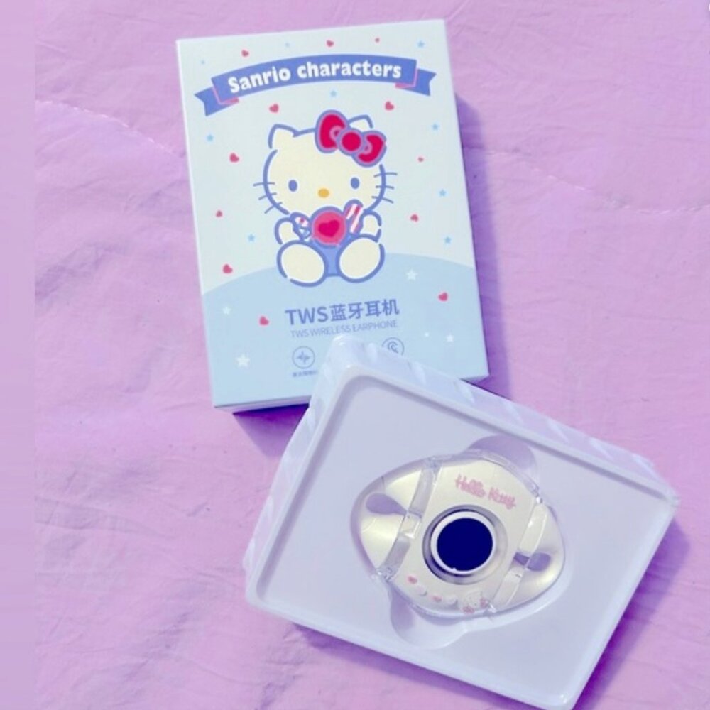 Sanrio Hello Kitty & Kuromi bluetooth clip on  in ear earbuds